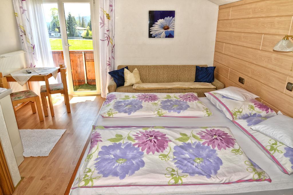 Hotel Haus Gabriela Itter Zimmer foto